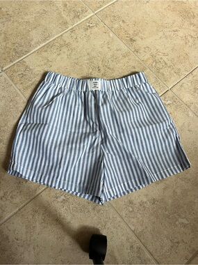 SHEIN Blue and White Vertical Stripe Elastic Waist Shorts
